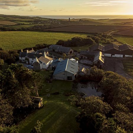 Downe Cottages Hartland Exterior foto